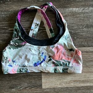 Lululemon Stash n’ Run Bra - size 8